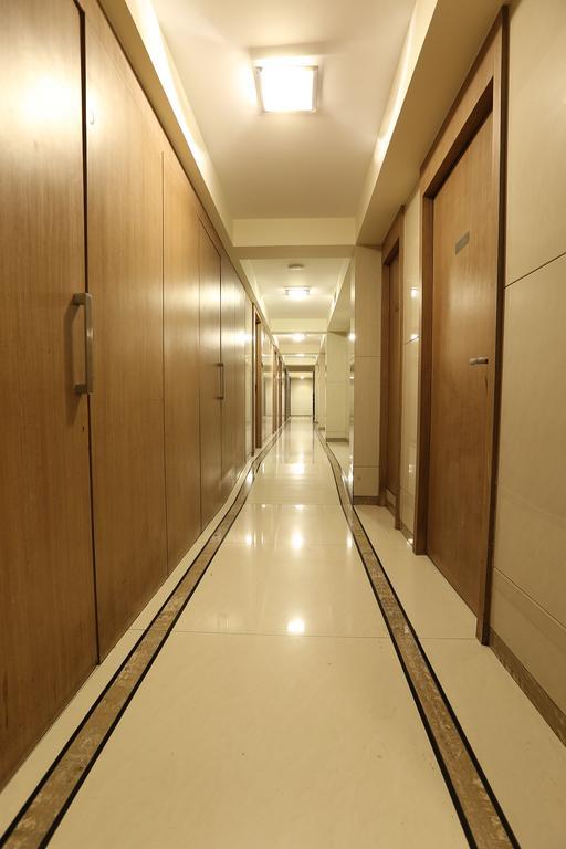 Hotel Silver Inn Мумбаї Екстер'єр фото