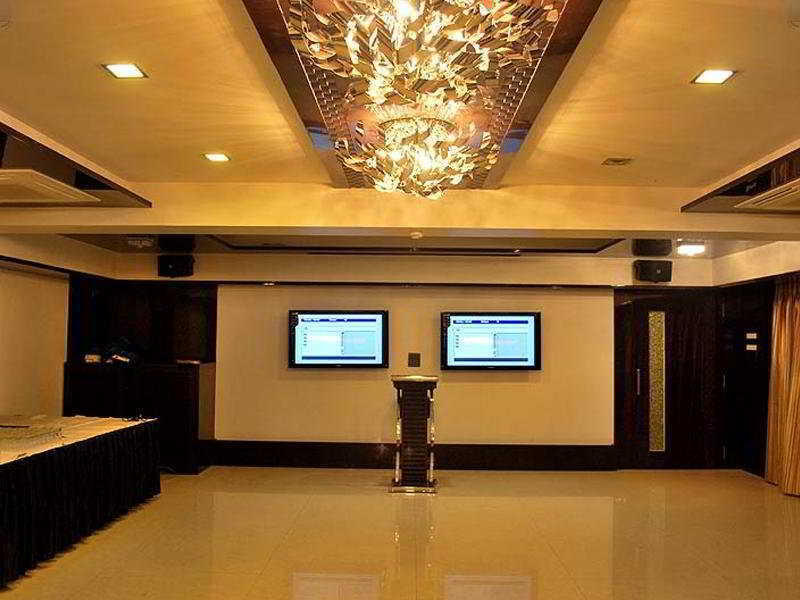 Hotel Silver Inn Мумбаї Екстер'єр фото