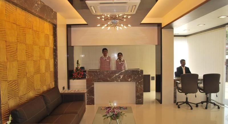 Hotel Silver Inn Мумбаї Екстер'єр фото