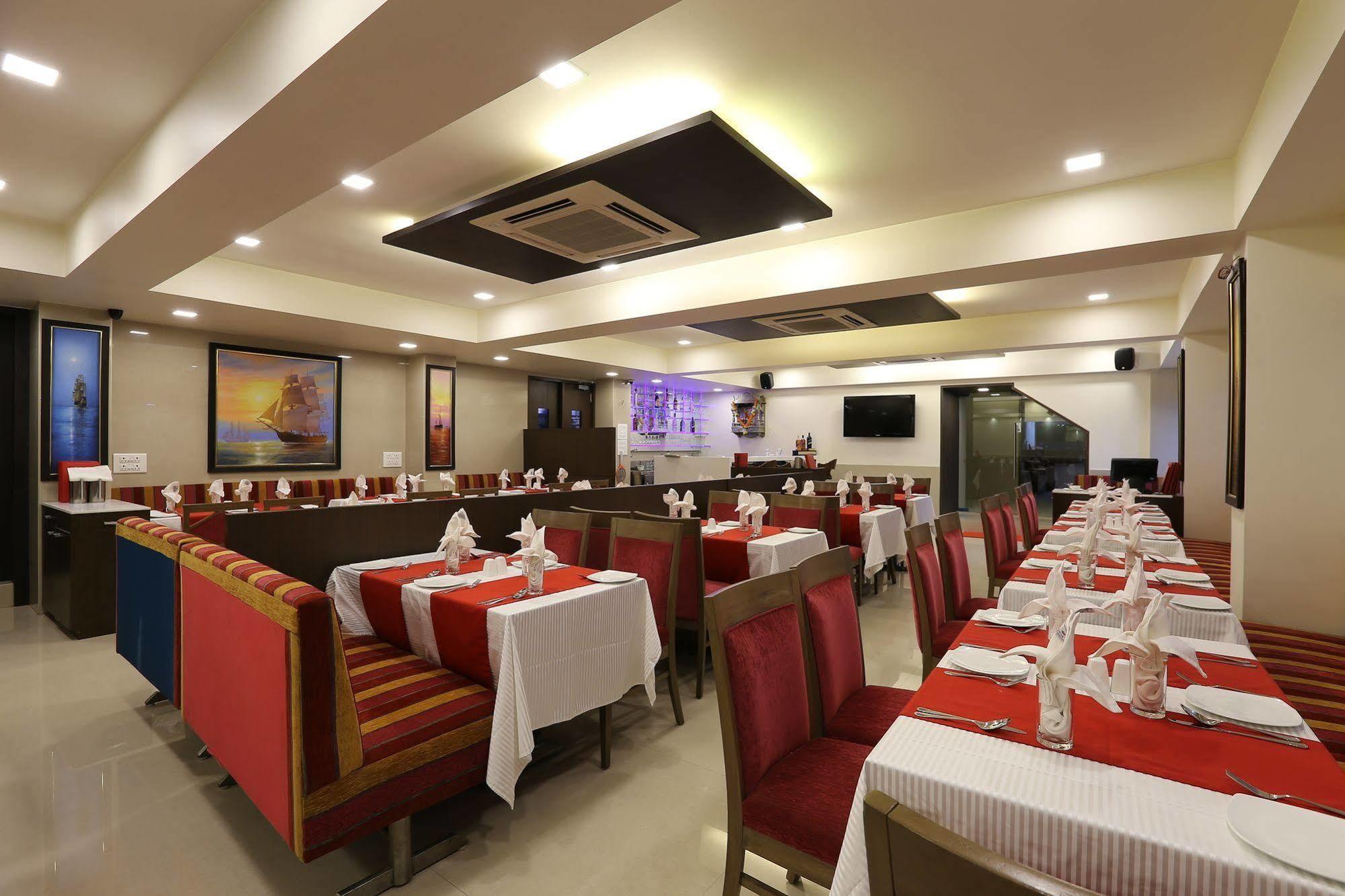 Hotel Silver Inn Мумбаї Екстер'єр фото