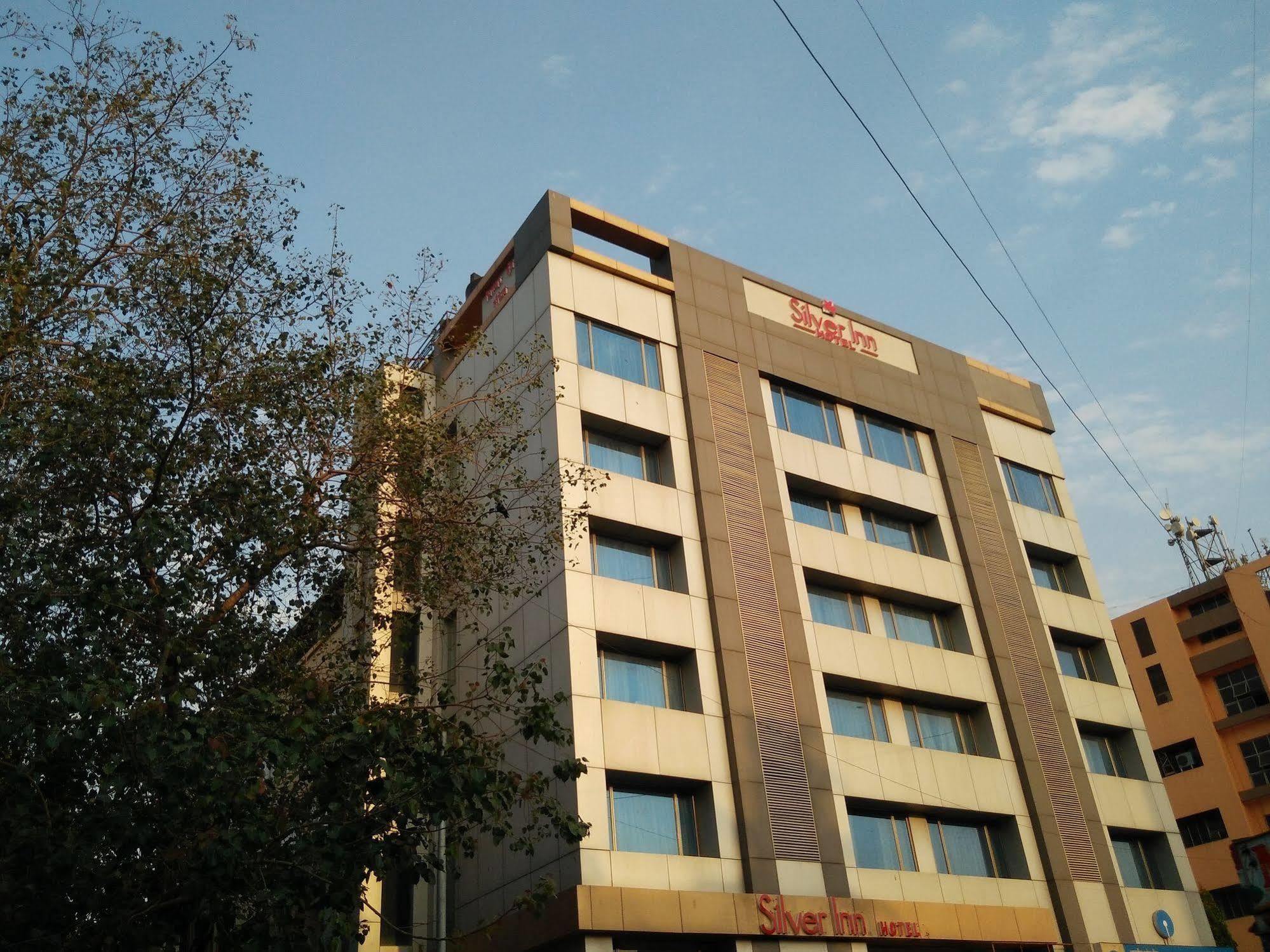 Hotel Silver Inn Мумбаї Екстер'єр фото