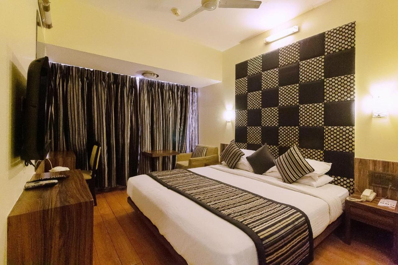 Hotel Silver Inn Мумбаї Екстер'єр фото